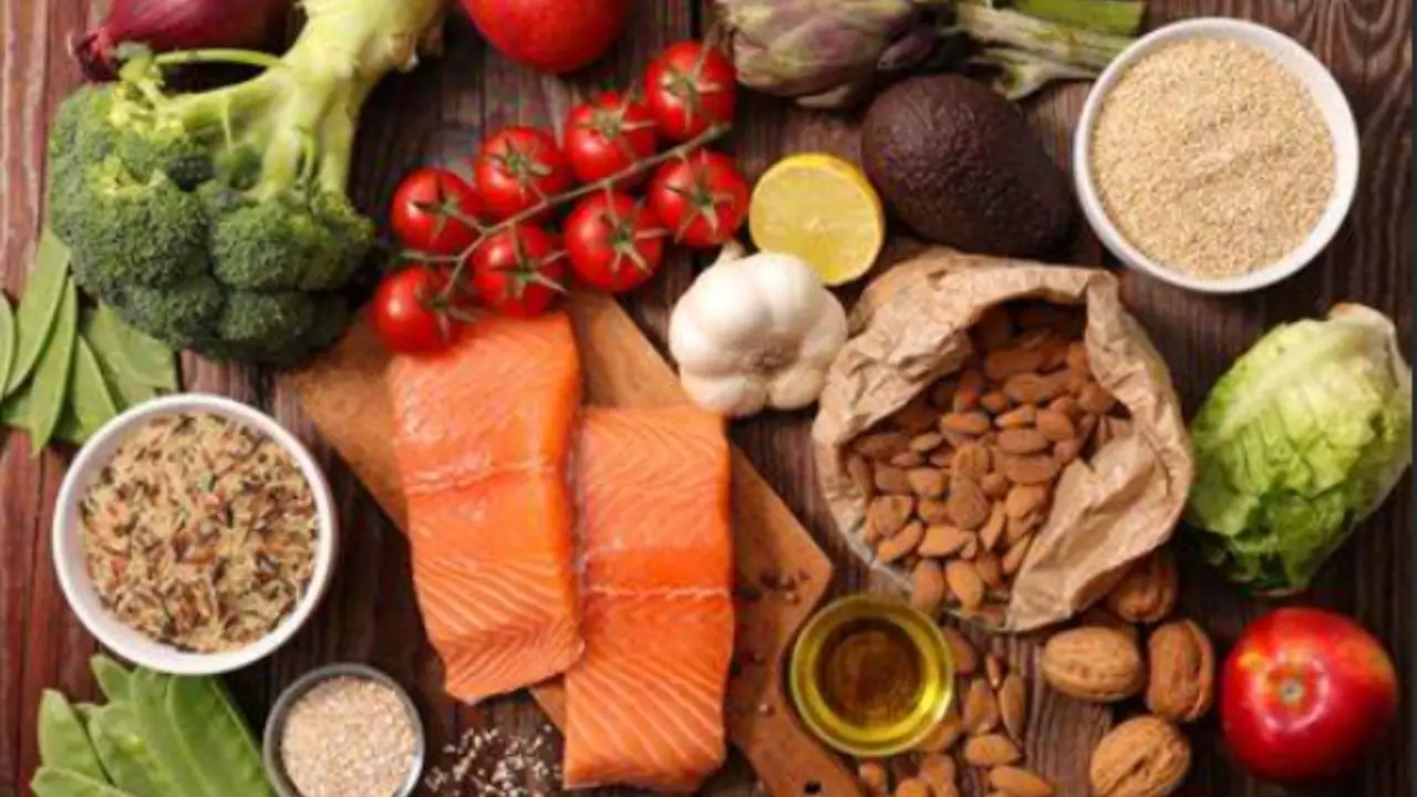 Le 10 regole alimentari che ti cambiano la vita: ecco cosa inserire sempre a tavola