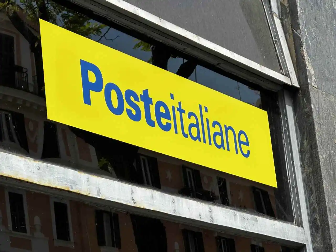 Ecco quanto potresti pagare per aprire un conto in posta: sai che esistono diverse opzioni?